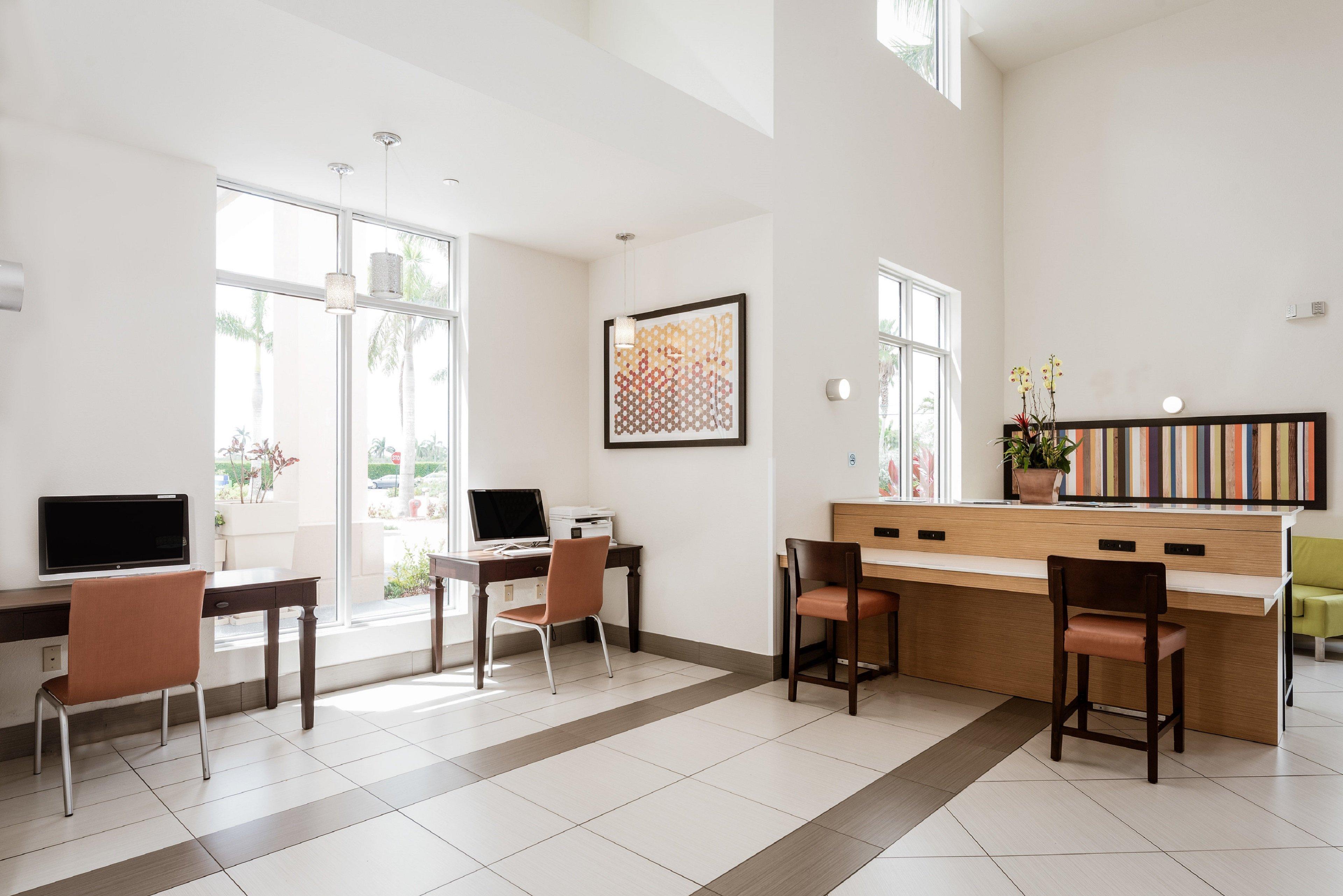 Holiday Inn Express & Suites Boynton Beach West By Ihg Exterior foto